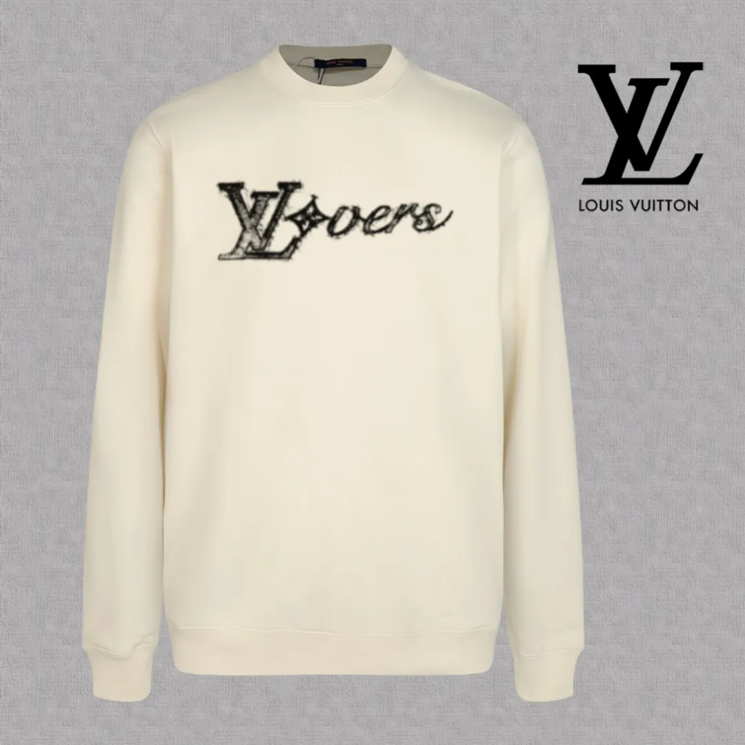 🅿️250 hot style on the shelves🔥❗ 💫〖Louis Vuitton LV〗 Fashionable round neck sweatshirt, casually matched with various styles, it is perfectly handsome😎The whole dress is made of double waistcoats, which makes the whole dress more three-dimensional. Not ordinary factories can do such fine work. The 2025 spring style counters are on sale, exquisite round neck terry sweatshirt, high-end double-strand pure cotton Customized drawstring ribs are dyed in the same vat and are complete with three standards. The chest craftsmanship adopts a simple and elegant pattern on the chest, which is easy to control for any age group! Fit and comfortable! Customized thickened 440g terry sweatshirt fabric, soft and comfortable to the touch, with a three-dimensional shape! 🙌🏻 It’s also very breathable, so it’s a versatile style that can be worn with any outfit! ✔Color: Black White Apricot Size: S M L XL 2XL